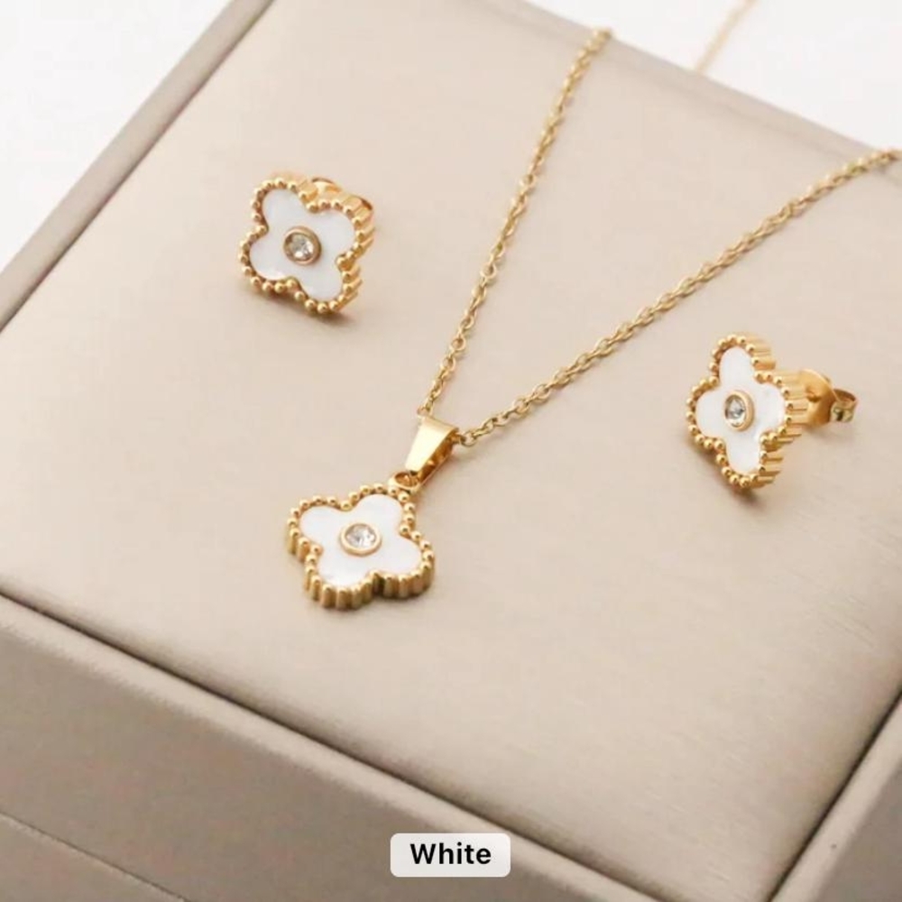 Gold and White Floral Jewelry Set